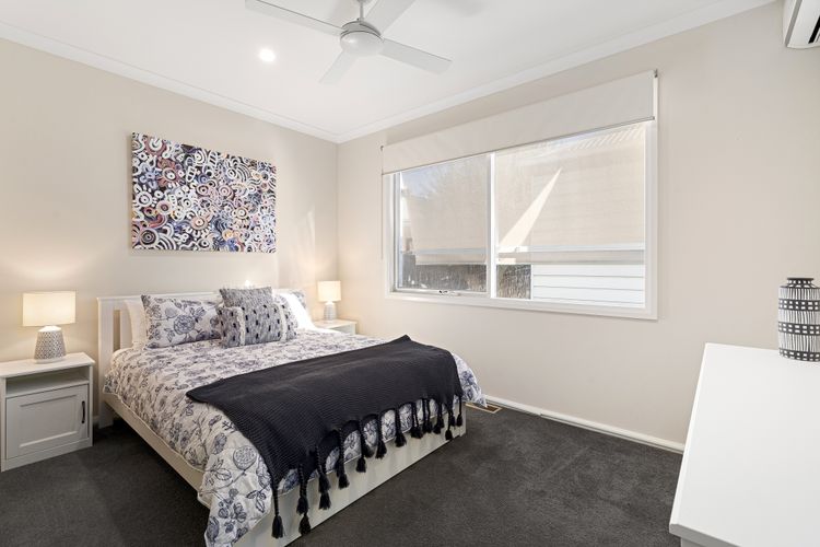 Queen bedroom 