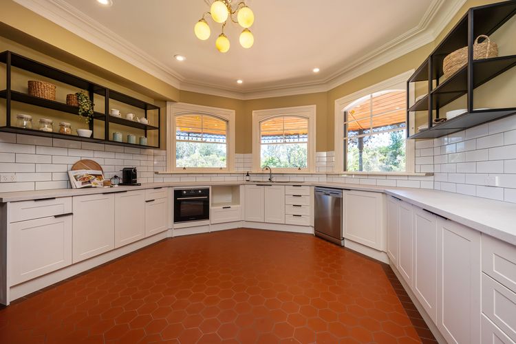 The Manor – Woodman Estate