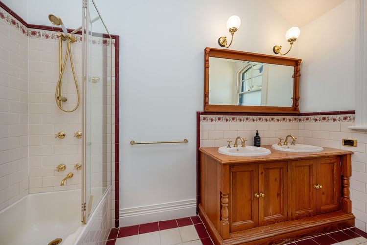 The Manor – Woodman Estate
