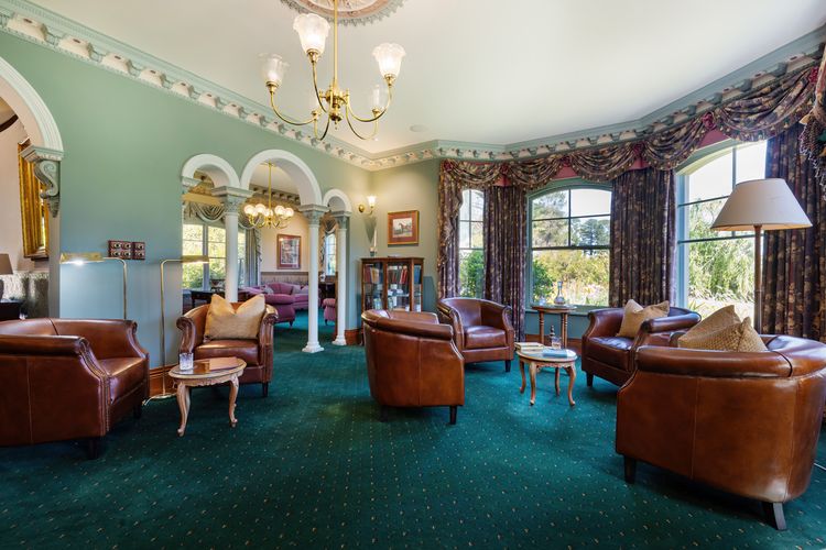 The Manor – Woodman Estate