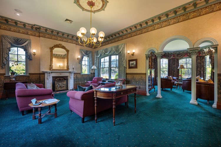 The Manor – Woodman Estate