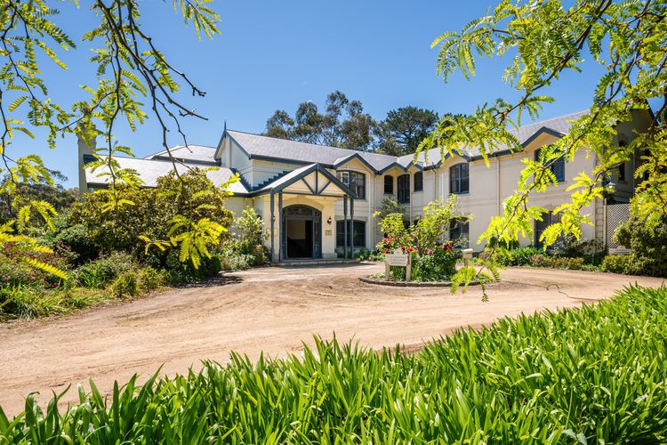 The Manor – Woodman Estate