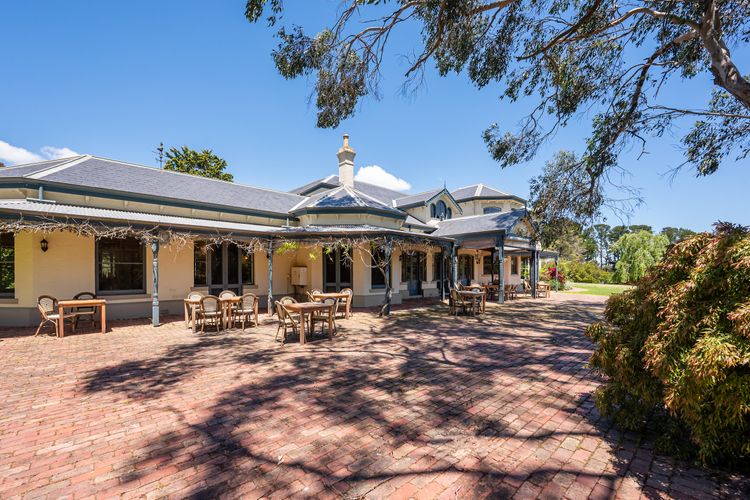 The Manor – Woodman Estate