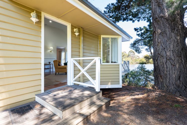Chalet Trois at Woodman Estate