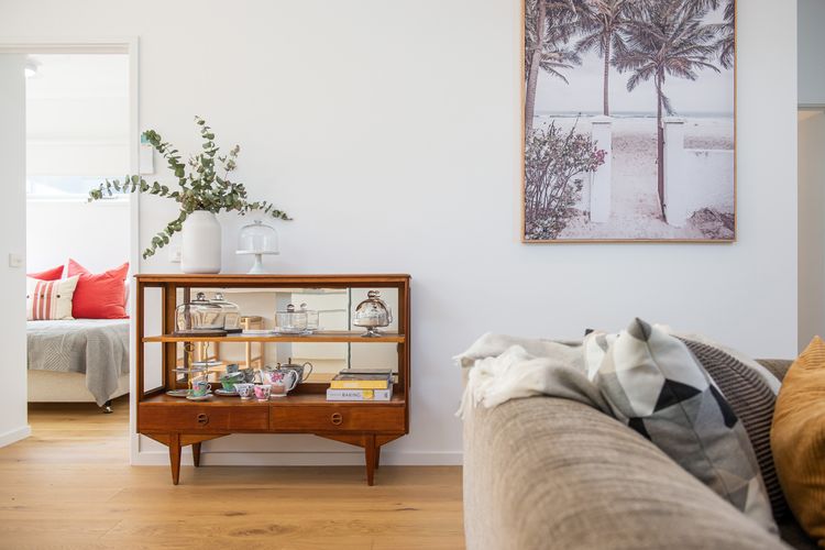 Each display is well-appointed, speaking of elegance and simplicity.