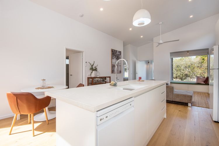 Modern kitchen