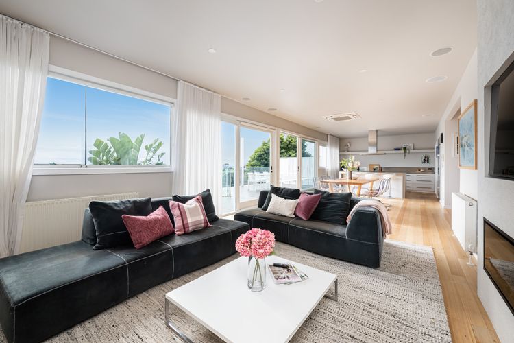 Upstairs Loungeroom