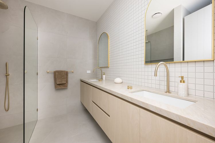 Beautiful second Bathroom 