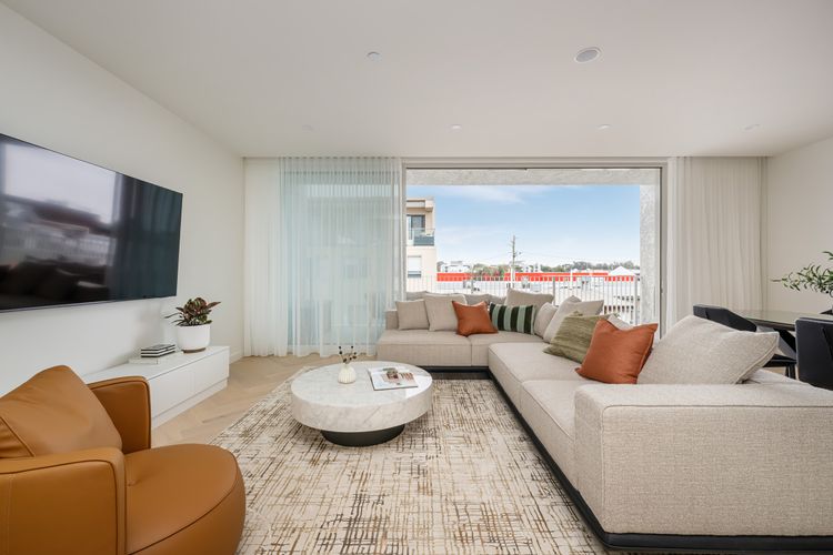 Open Lounge and Dining 