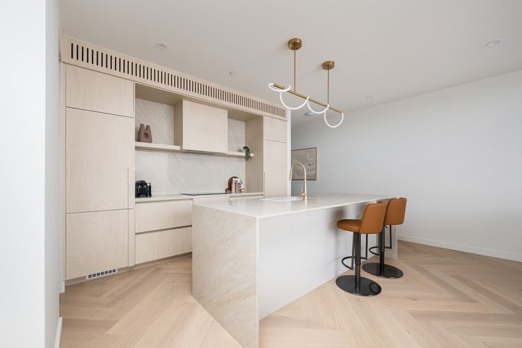 Luxurious Kitchen with state of the art appliances