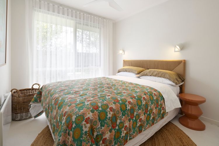 Second Bedroom with Queen Bed 