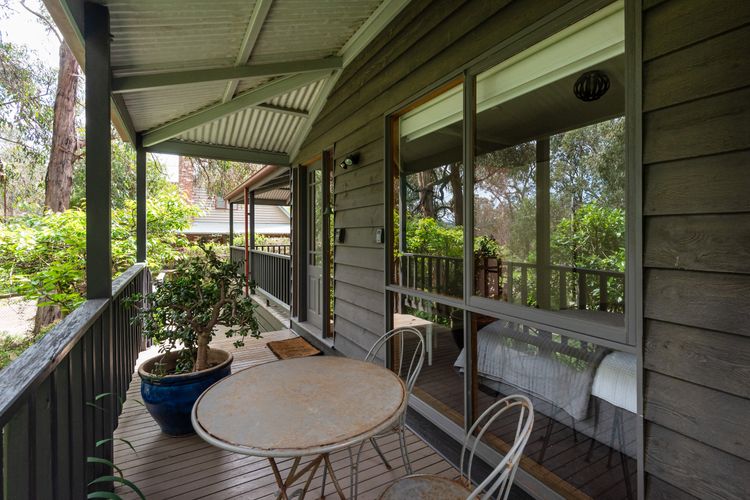 Another chill area on the deck