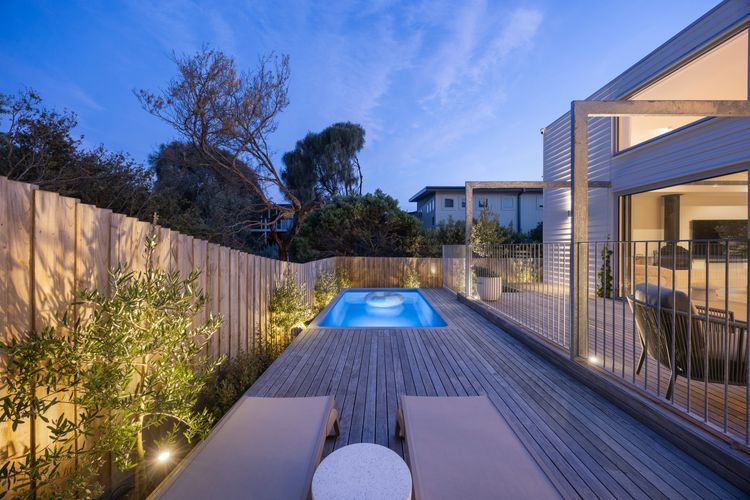Magnesium Heated Pool 