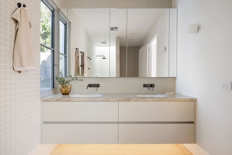 Stunning Ensuite Bathroom 