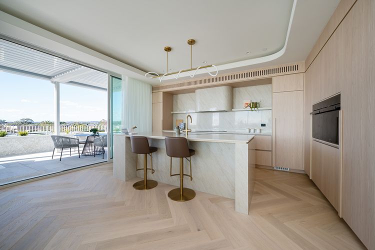 Well-equipped kitchen