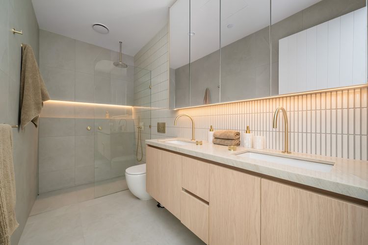 Ensuite bathroom