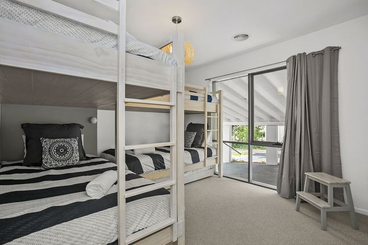Experience the charm and versatility of our bunk beds, perfect for families, friends, or solo travelers.