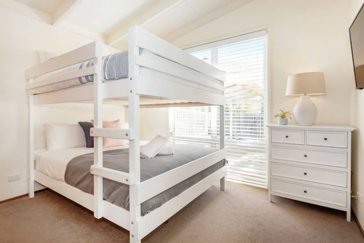 Third bedroom with queen bunk bed 