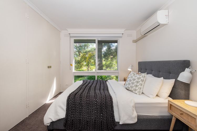 Welcome to our cozy bedroom featuring queen size bed, perfect for families, friends, or solo travelers seeking restful nights and peaceful slumber.