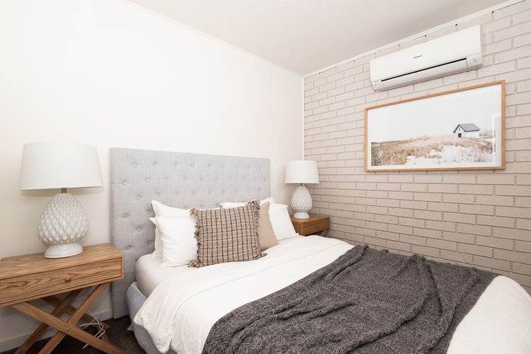 Queen bedroom