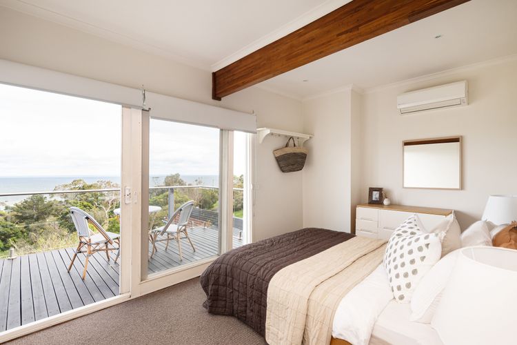 Queen bedroom