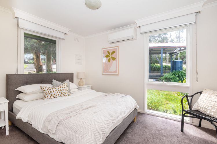 Queen bedroom