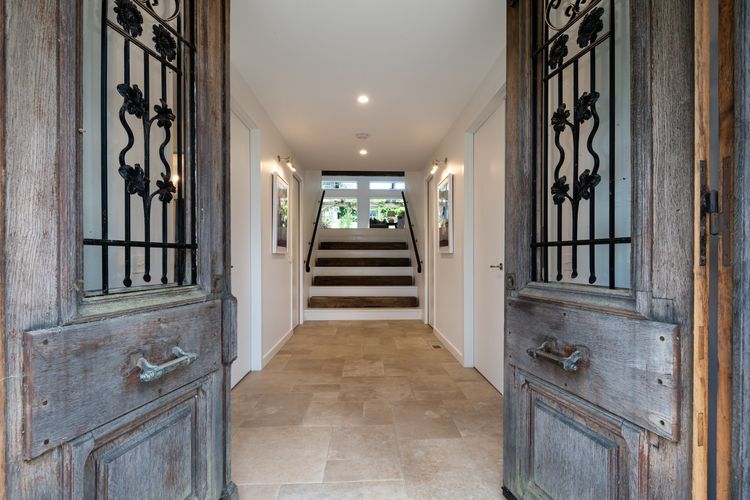 Stunning entrance 