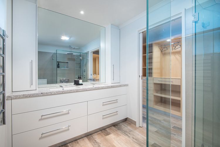Ensuite