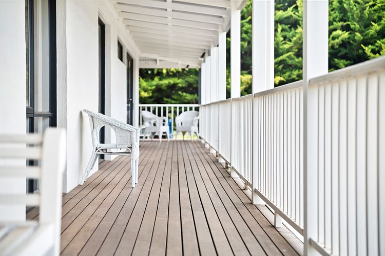 Wrap around terrace