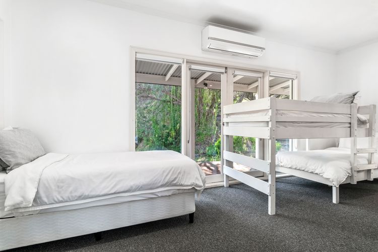 Bedroom 6 Queen bed, Single Bed and Bunk bed