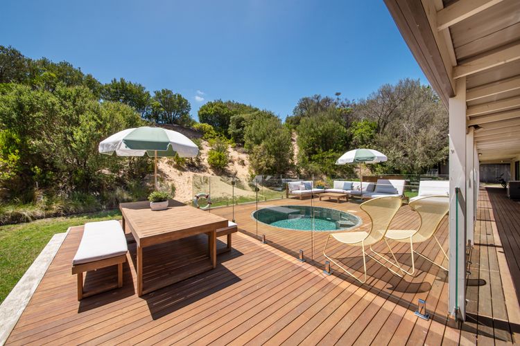 Highbury’s Peaceful Retreat with gas heated plunge pool