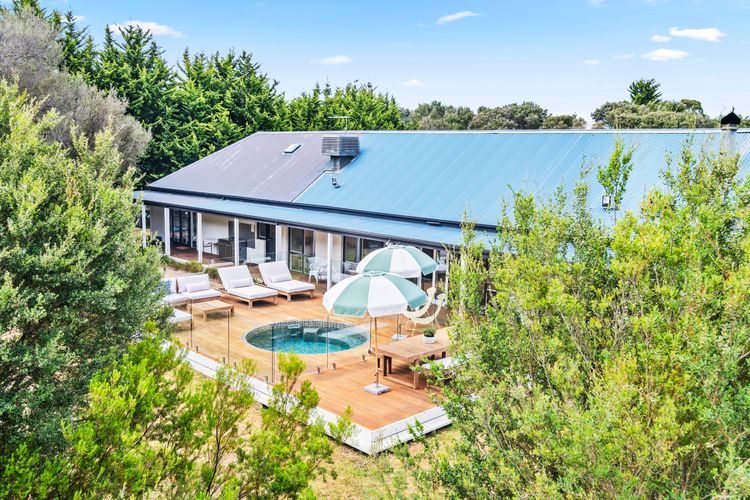 Sunlounges and plenty of pool side seating