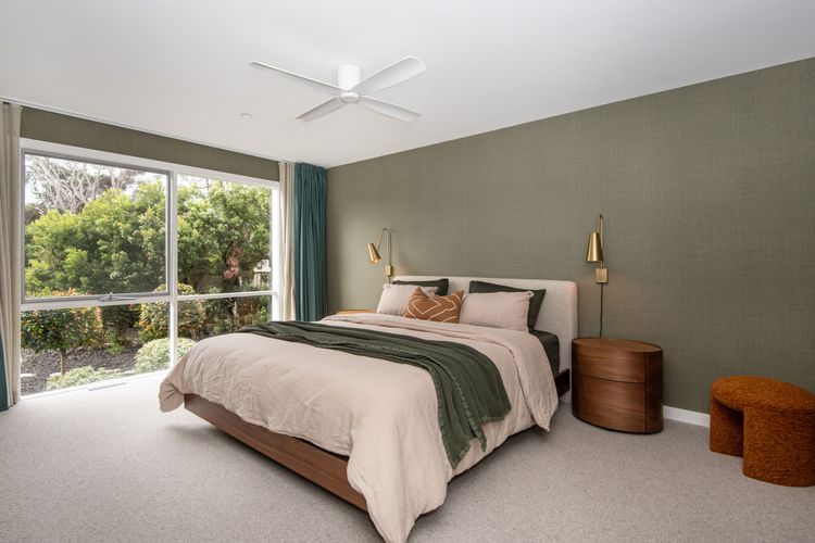 Master suite with ensuite, ceiling fans 