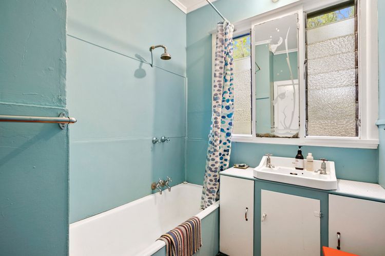 Retrao bathroom 