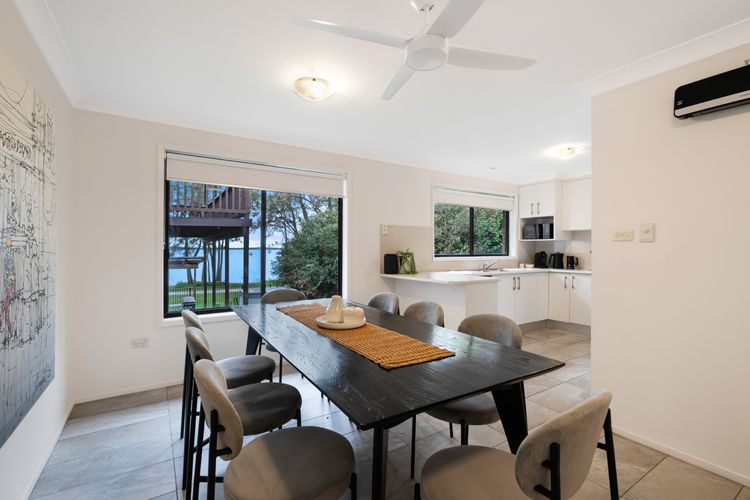 Stillwater Lakehouse – Waterfront with Spa