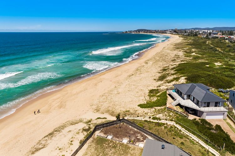 Beach House on Wyuna