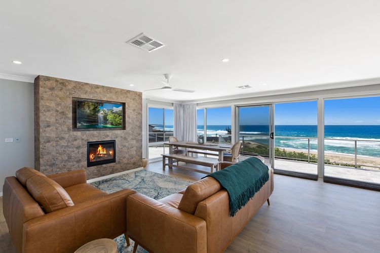 Beach House on Wyuna