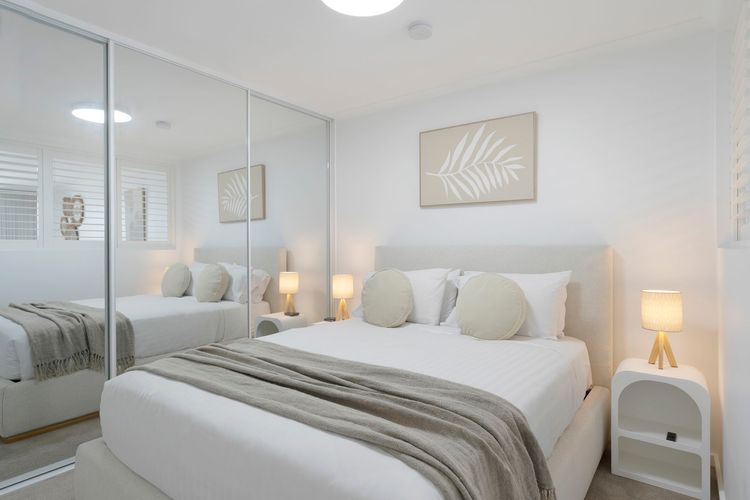 Stylish Waterfront Apartment | Pool | Balcony | Prime Location