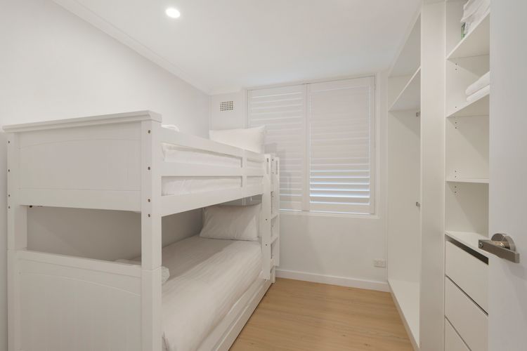 OceanFront Elegance with King Bed, Balcony & Beach