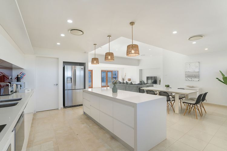 “Dea Del Mare” – 6 bedroom House