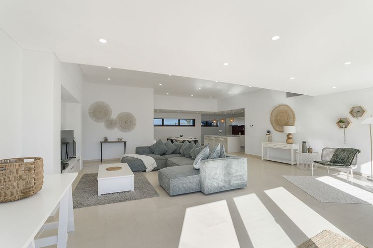 “Dea Del Mare” – 6 bedroom House