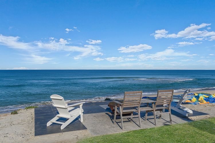 Beach Seating Fire Pit