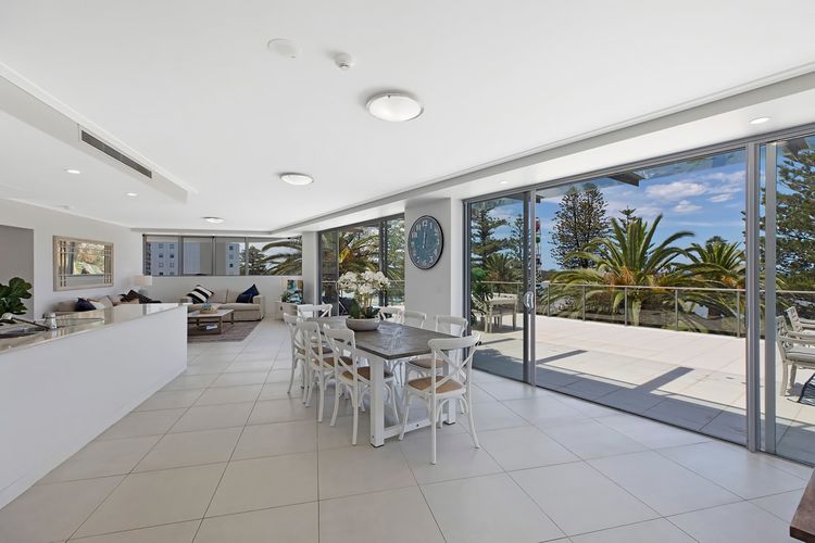 Coast Luxury Apartments 17