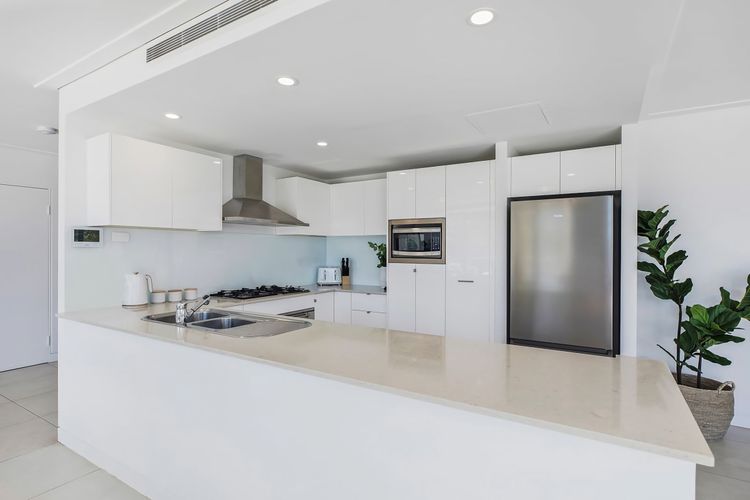 Coast Luxury Apartments 17