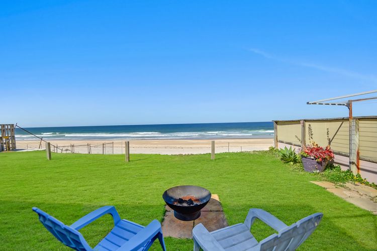 Beach Bliss The Entrance North