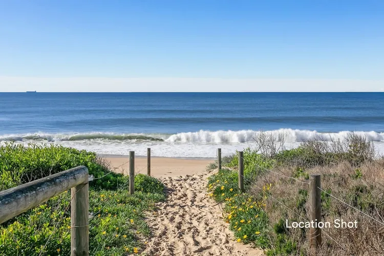 Sunny Shores Beach House Pet Friendly