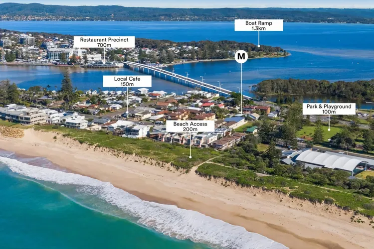 Sunny Shores Beach House Pet Friendly