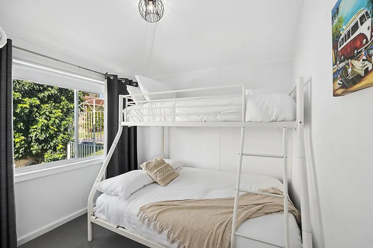 Sunny Shores Beach House Pet Friendly