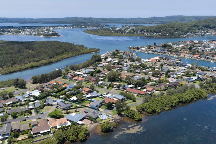 Waterside Escape St Hubert s Island
