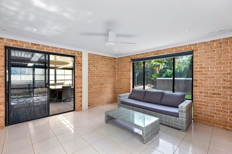 North Entrance Beach House Pet Friendly Accommodation